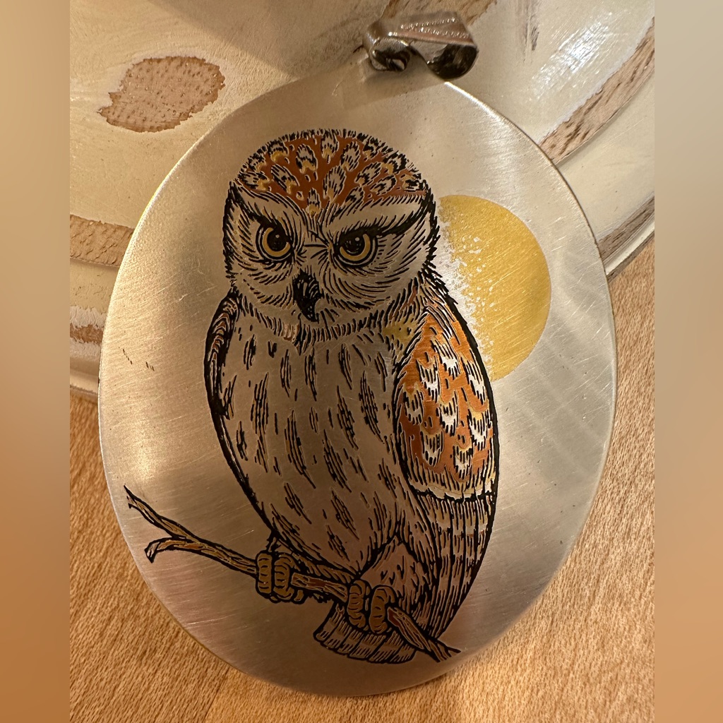 Vtg Reed Barton Damascece Owl Pendant Lightweight Beautiful Statement Piece 40$